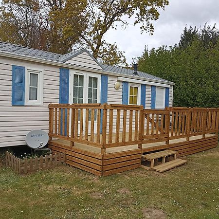 Mobil-Home Dans Camping Municipal Kermaria-Sulard Exterior photo